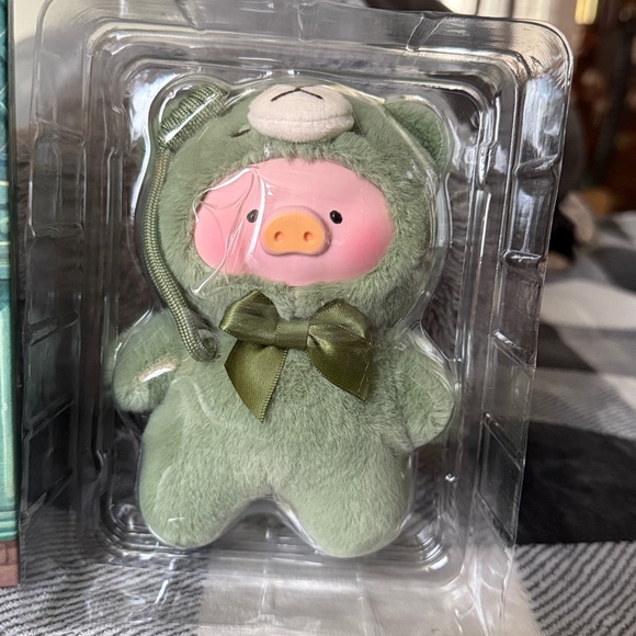 Lulu the Piggy Vintage Teddy Shop plush - Picture 3 of 4